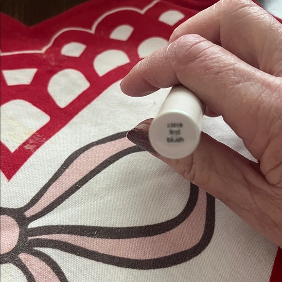 Josie Maran Argan Sugar Scrub Lip Butter - Soft Pink first blush is the color - Picture 2 of 3